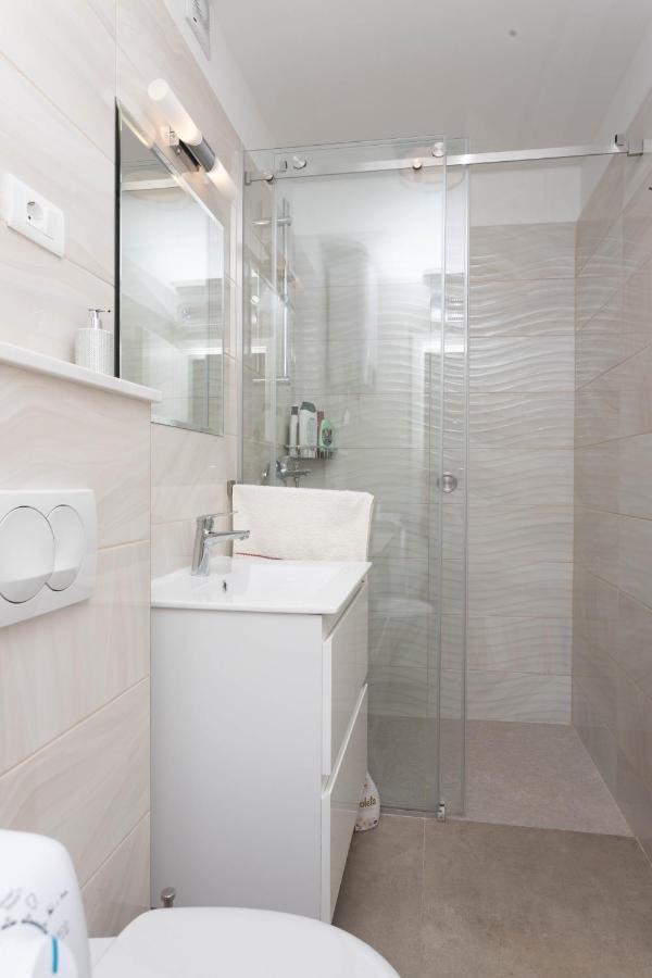 Apartman Marel Zrnovnica Exterior photo